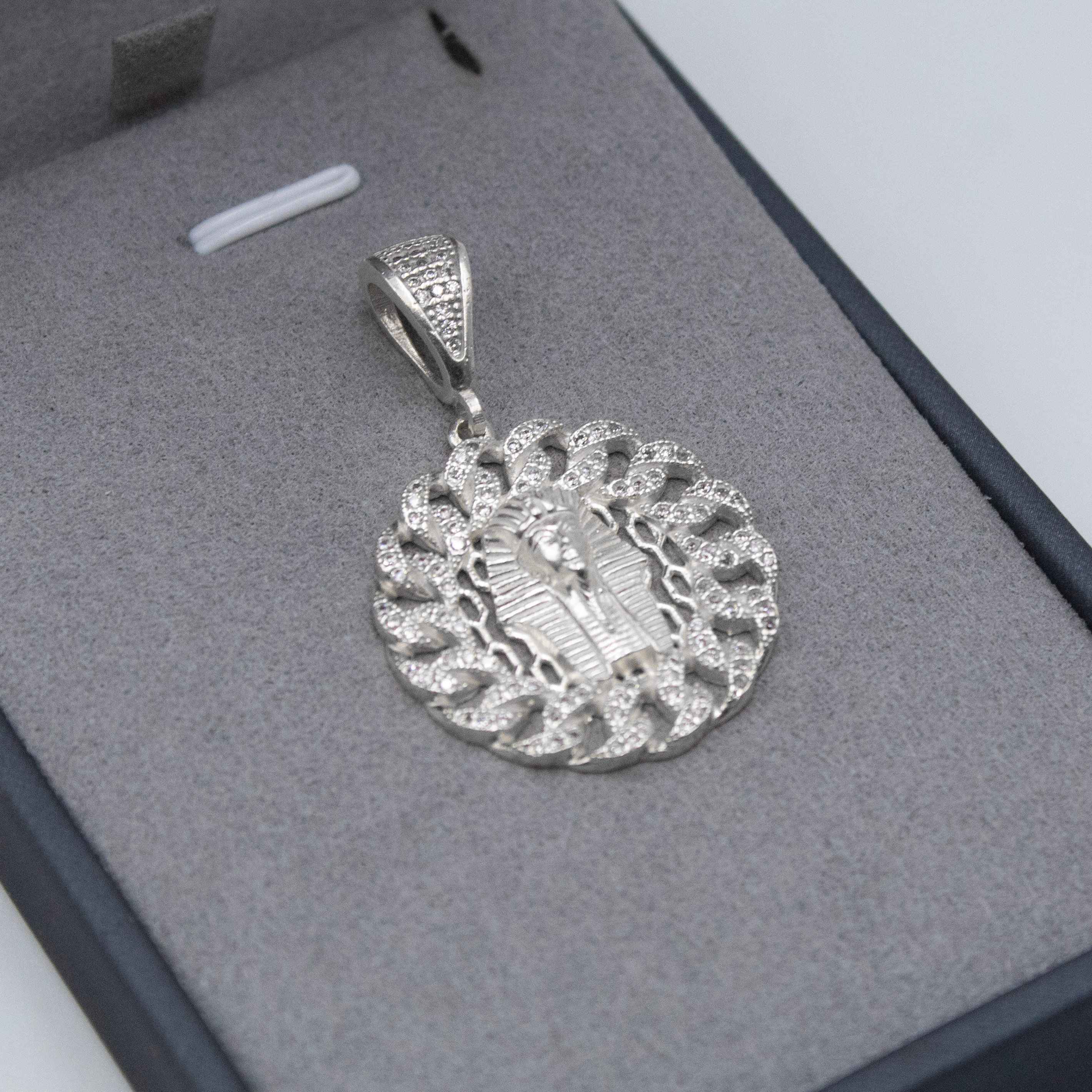 Pingente Faraó cravejado em Prata 925