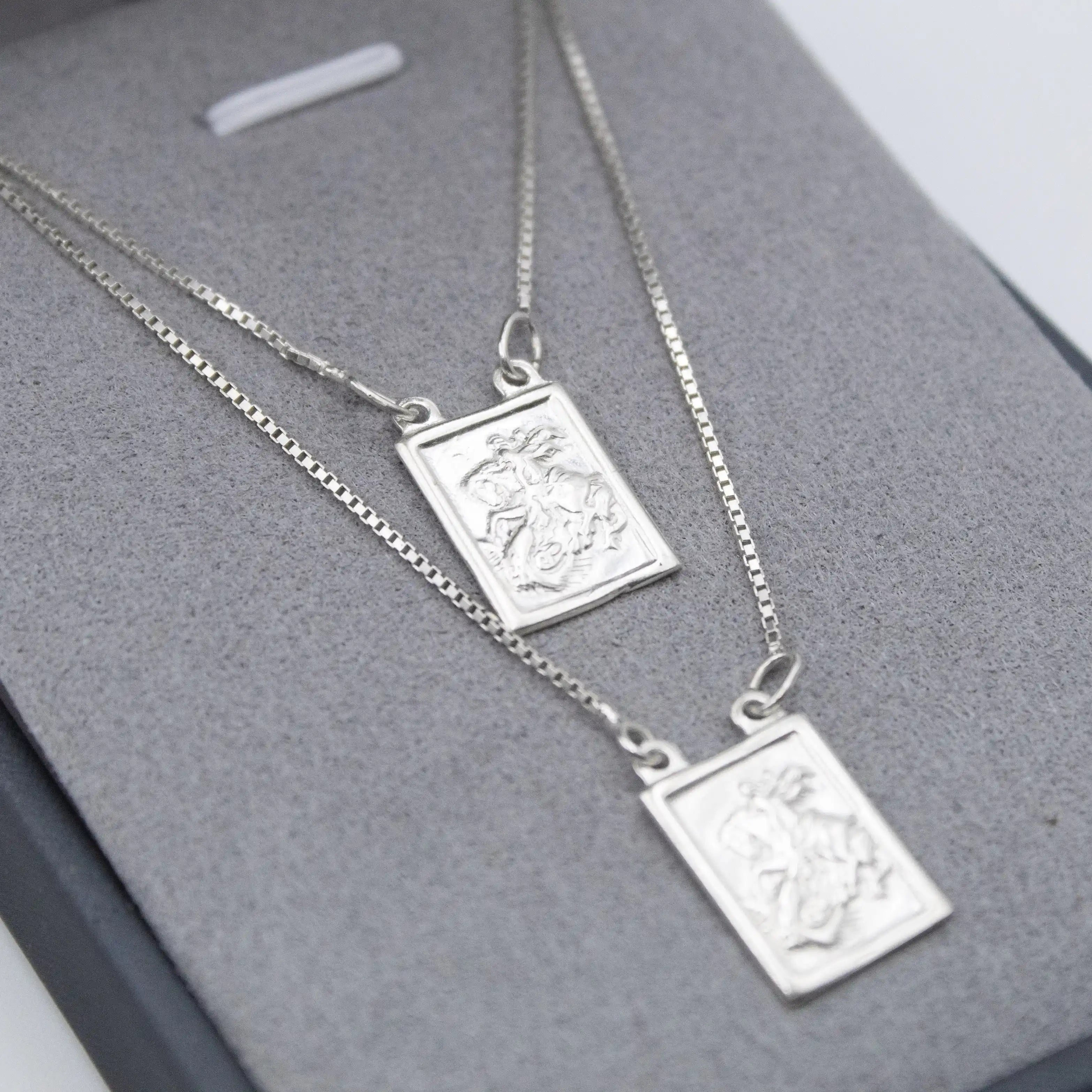 Escapulário São Jorge em prata 925