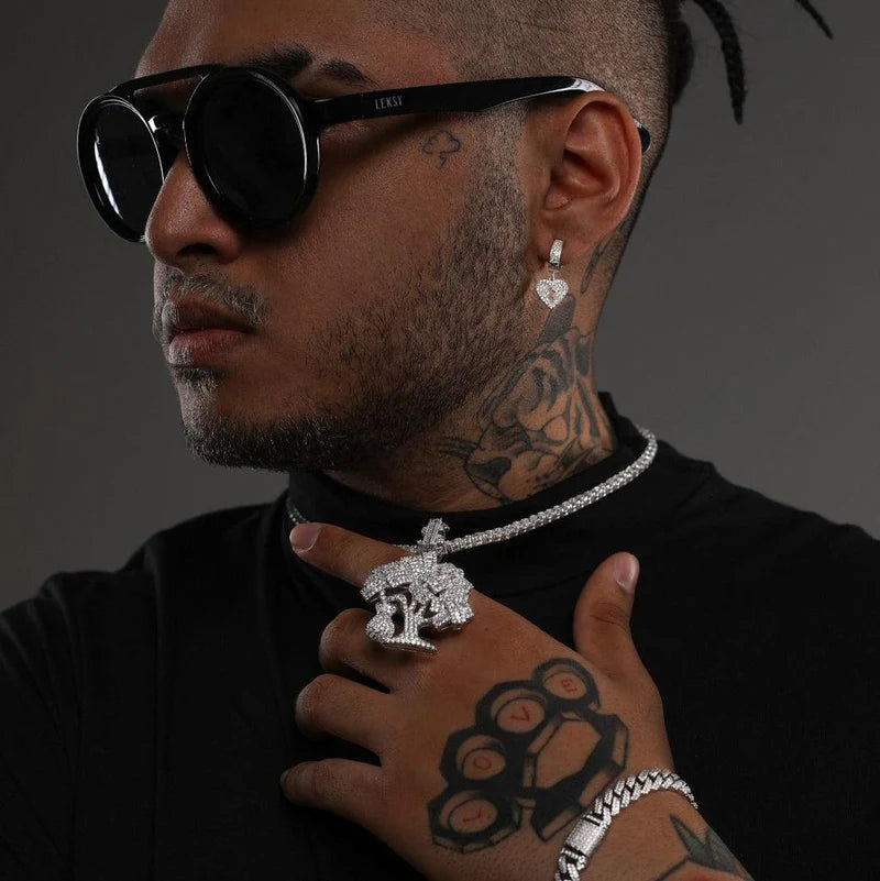 brinco masculino de prata - coracao partido cravejado - prata 925