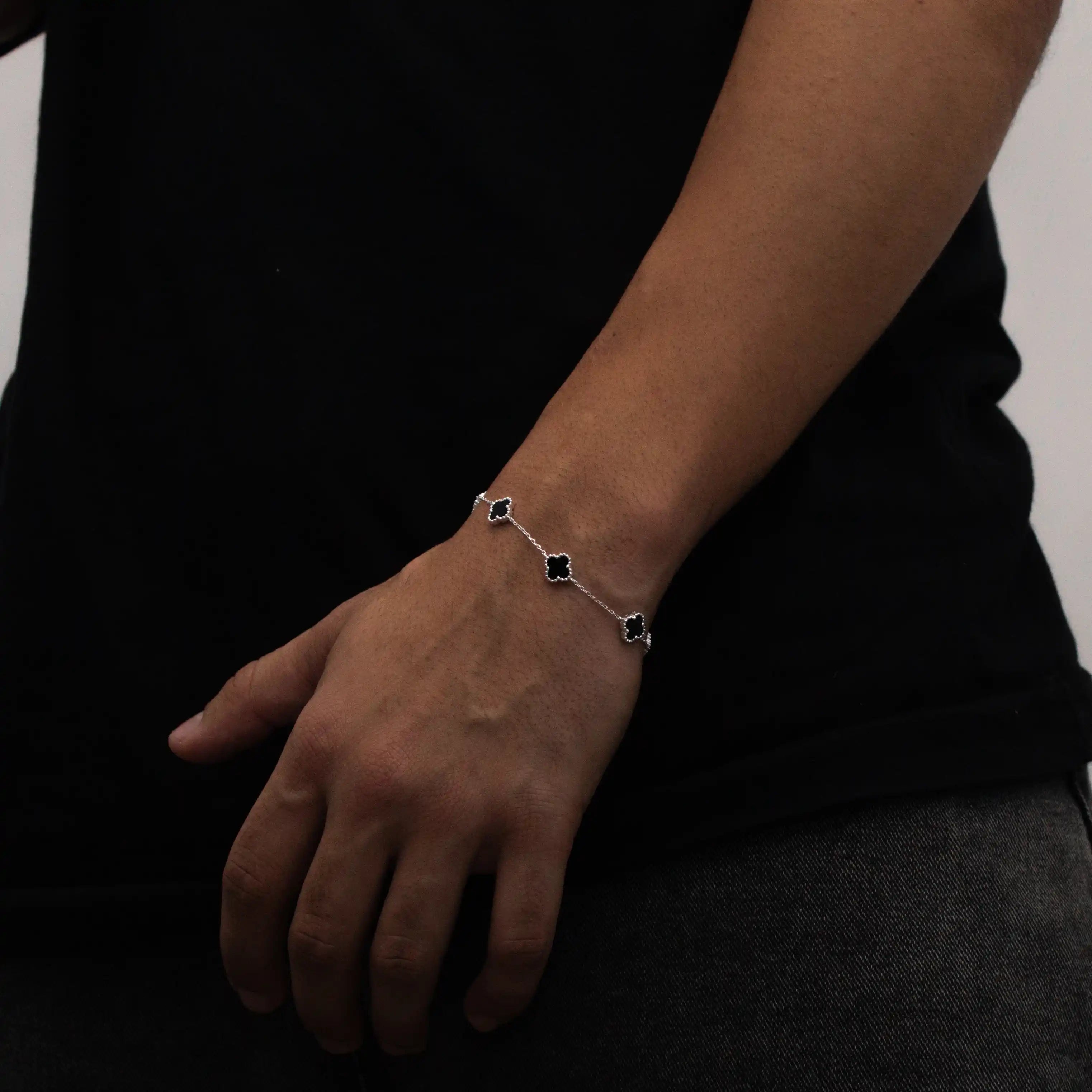 Pulseira Trevo 5 folhas Black de Prata 925