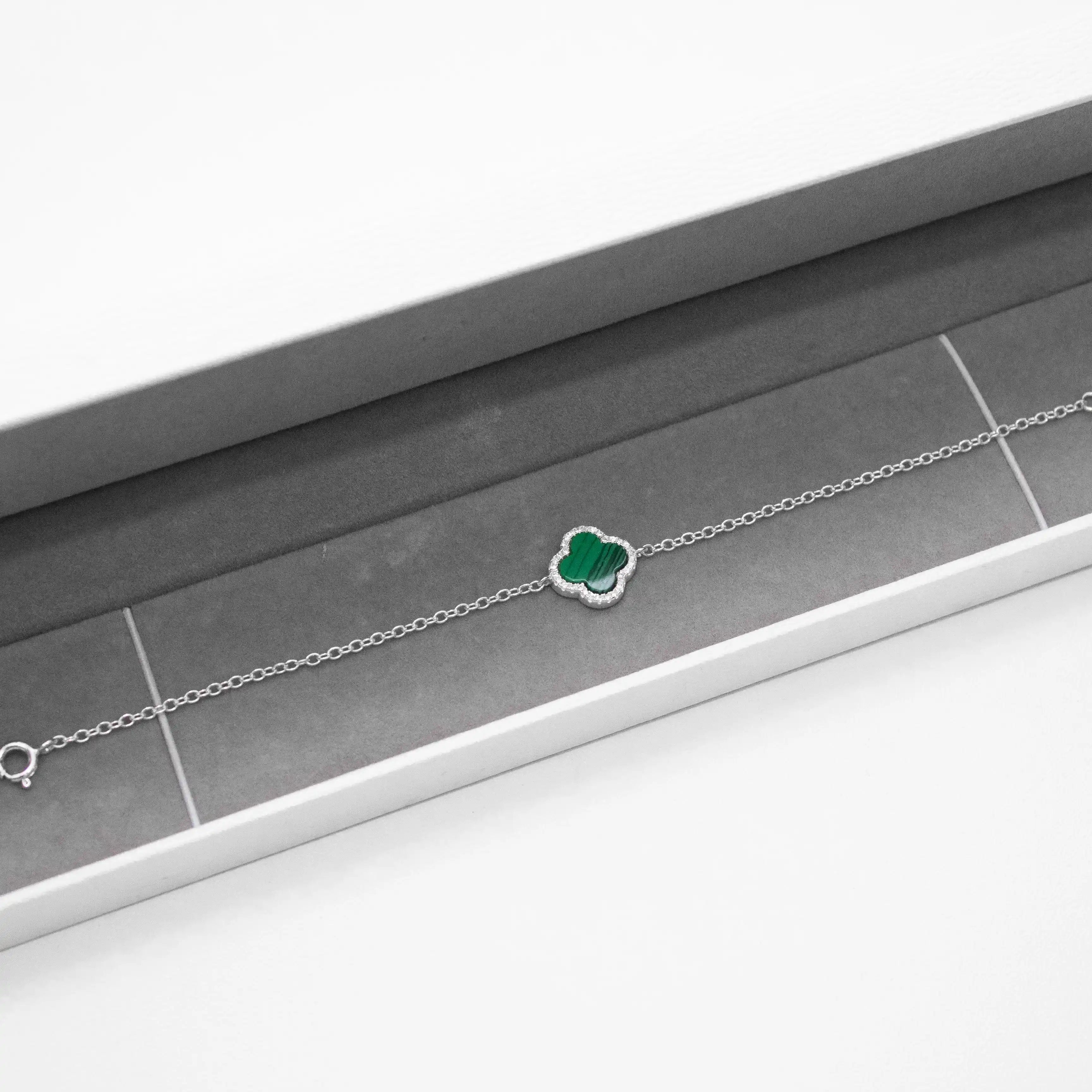 Pulseira Trevo Verde 1 Leaf cravejado em Prata 925