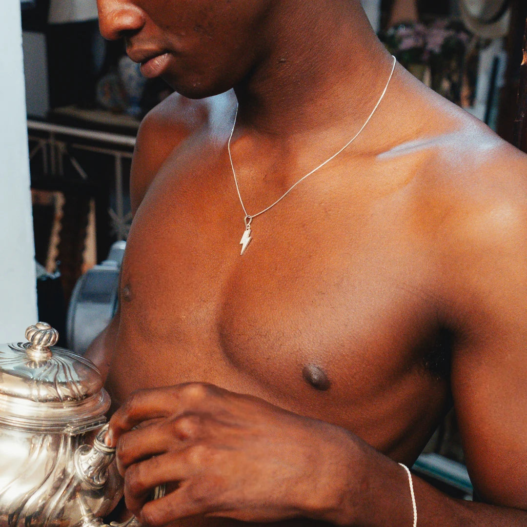 Conjunto Raio Bolt cravejado em Prata 925