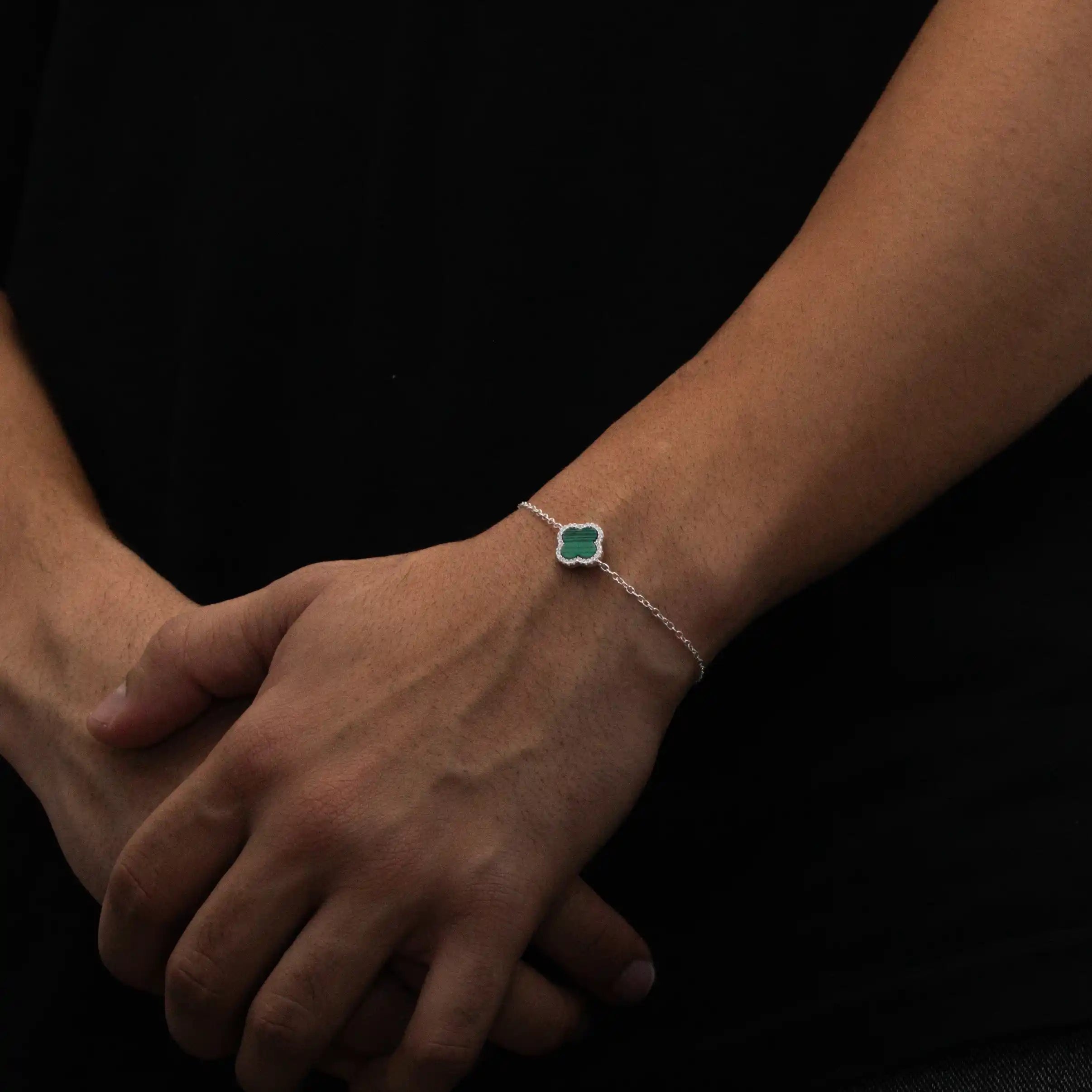 Pulseira Trevo Verde 1 Leaf cravejado em Prata 925